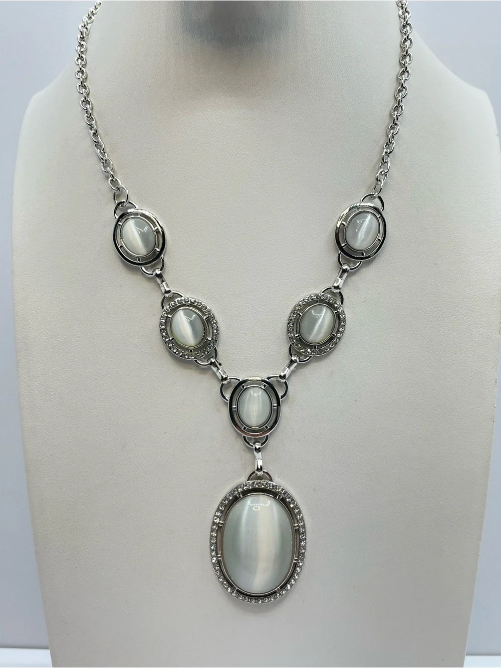 Silver Tone White Cat Eye Crystal Statement Necklace Elegant Glam